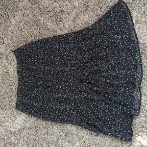 Banana Republic ruffle skirt size S